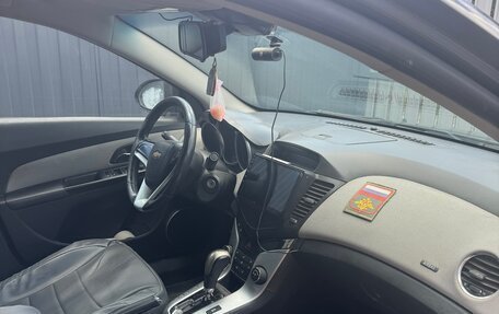 Chevrolet Cruze II, 2011 год, 850 000 рублей, 2 фотография