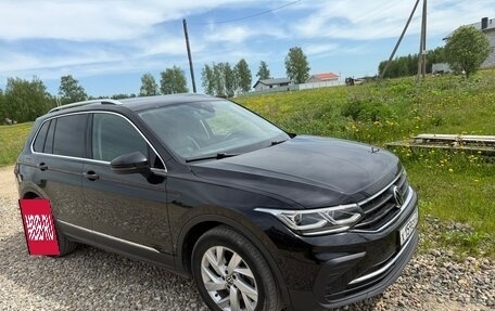 Volkswagen Tiguan II, 2021 год, 3 300 000 рублей, 6 фотография