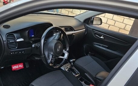 KIA Rio IV, 2018 год, 1 400 000 рублей, 10 фотография