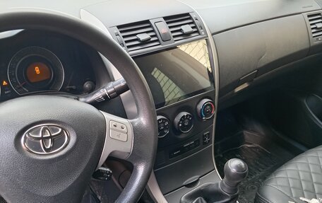 Toyota Corolla, 2008 год, 750 000 рублей, 3 фотография