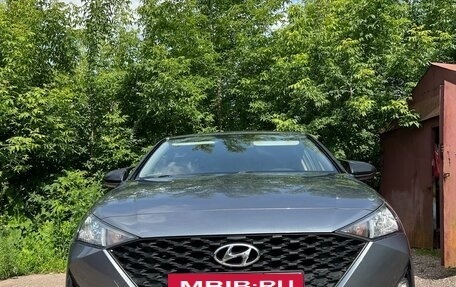Hyundai Solaris II рестайлинг, 2020 год, 1 550 000 рублей, 4 фотография
