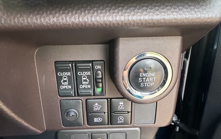 Toyota Roomy I, 2019 год, 1 300 000 рублей, 10 фотография