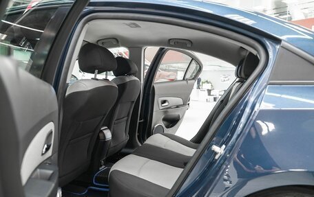 Chevrolet Cruze II, 2011 год, 699 000 рублей, 7 фотография