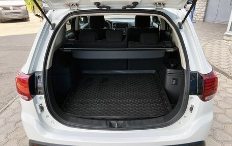 Mitsubishi Outlander III рестайлинг 3, 2019 год, 1 849 000 рублей, 9 фотография