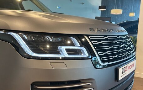 Land Rover Range Rover IV рестайлинг, 2019 год, 7 850 000 рублей, 4 фотография