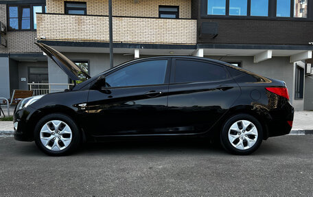 Hyundai Solaris II рестайлинг, 2015 год, 1 000 000 рублей, 11 фотография