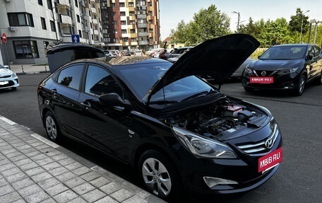 Hyundai Solaris II рестайлинг, 2015 год, 1 000 000 рублей, 21 фотография
