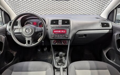 Volkswagen Polo VI (EU Market), 2014 год, 800 000 рублей, 24 фотография