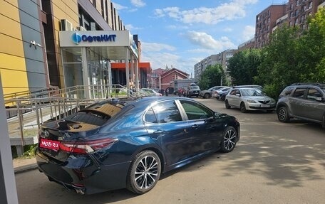 Toyota Camry, 2018 год, 2 400 000 рублей, 1 фотография