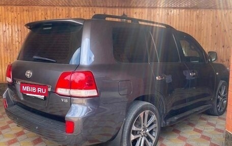 Toyota Land Cruiser 200, 2010 год, 3 400 000 рублей, 2 фотография