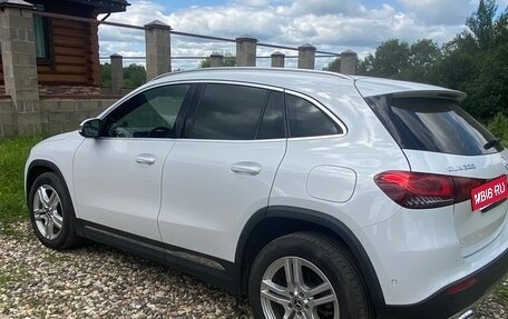 Mercedes-Benz GLA, 2020 год, 4 500 000 рублей, 4 фотография