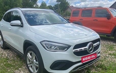 Mercedes-Benz GLA, 2020 год, 4 500 000 рублей, 7 фотография