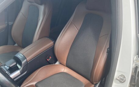 Mercedes-Benz GLA, 2020 год, 4 500 000 рублей, 27 фотография