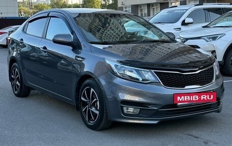 KIA Rio III рестайлинг, 2015 год, 1 090 000 рублей, 2 фотография