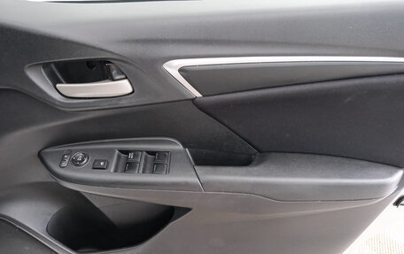 Honda Fit III, 2015 год, 879 000 рублей, 20 фотография