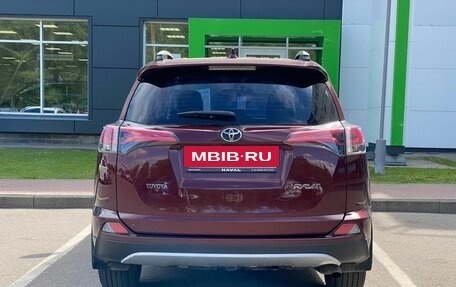 Toyota RAV4, 2017 год, 2 300 000 рублей, 6 фотография
