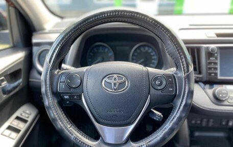 Toyota RAV4, 2017 год, 2 300 000 рублей, 12 фотография