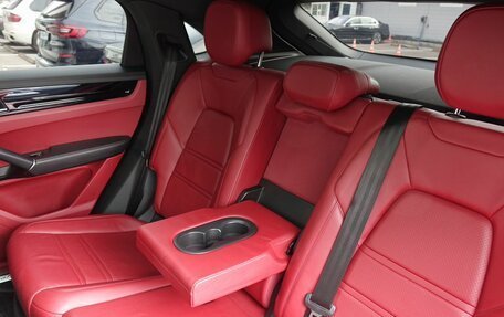 Porsche Cayenne III, 2021 год, 7 990 000 рублей, 16 фотография