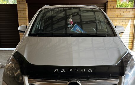 Opel Zafira C рестайлинг, 2012 год, 850 000 рублей, 3 фотография