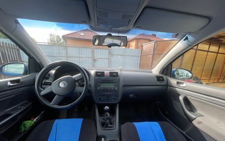 Volkswagen Golf V, 2004 год, 600 000 рублей, 10 фотография