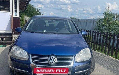 Volkswagen Golf V, 2004 год, 600 000 рублей, 3 фотография