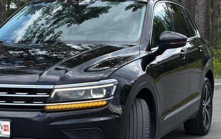 Volkswagen Tiguan II, 2017 год, 3 300 000 рублей, 2 фотография