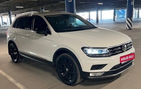 Volkswagen Tiguan II, 2017 год, 2 690 000 рублей, 2 фотография