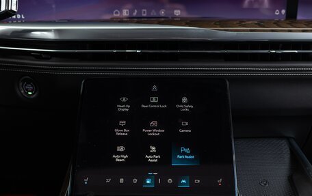 Cadillac Escalade V, 2025 год, 22 490 000 рублей, 26 фотография
