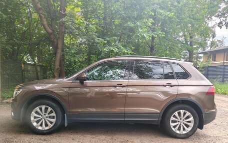 Volkswagen Tiguan II, 2019 год, 2 150 000 рублей, 3 фотография