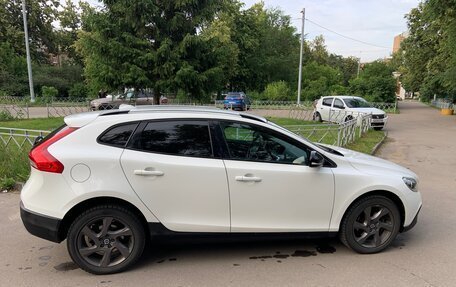 Volvo V40 Cross Country I, 2014 год, 1 300 000 рублей, 4 фотография