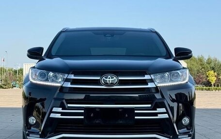 Toyota Highlander III, 2021 год, 3 040 000 рублей, 2 фотография