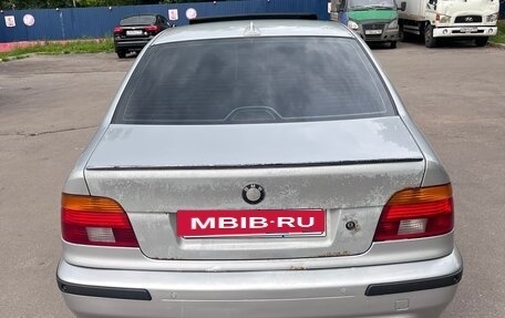 BMW 5 серия, 2001 год, 850 000 рублей, 11 фотография