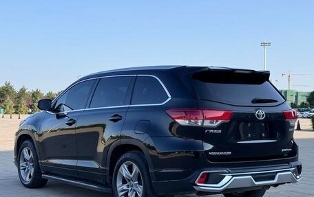 Toyota Highlander III, 2021 год, 3 040 000 рублей, 4 фотография