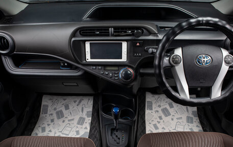 Toyota Aqua I, 2012 год, 1 099 000 рублей, 8 фотография