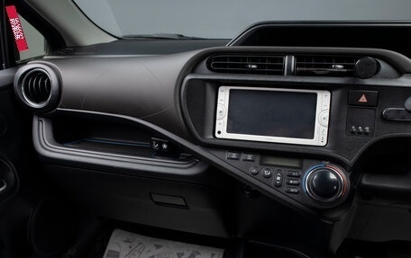 Toyota Aqua I, 2012 год, 1 099 000 рублей, 11 фотография