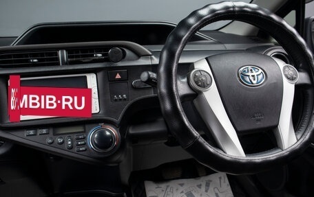 Toyota Aqua I, 2012 год, 1 099 000 рублей, 9 фотография