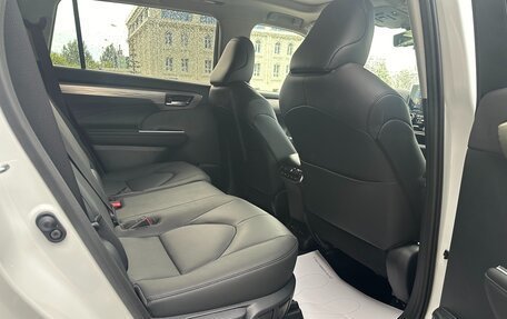 Toyota Highlander, 2025 год, 5 250 000 рублей, 15 фотография