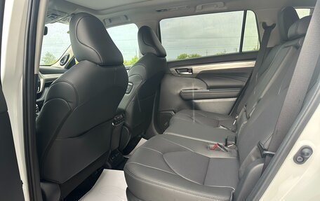 Toyota Highlander, 2025 год, 5 250 000 рублей, 14 фотография