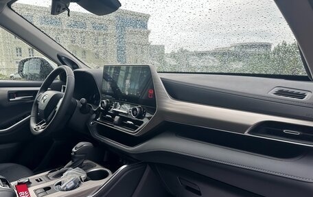 Toyota Highlander, 2025 год, 5 250 000 рублей, 17 фотография
