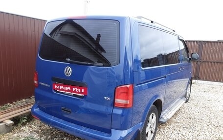 Volkswagen Caravelle T5, 2013 год, 2 500 000 рублей, 4 фотография
