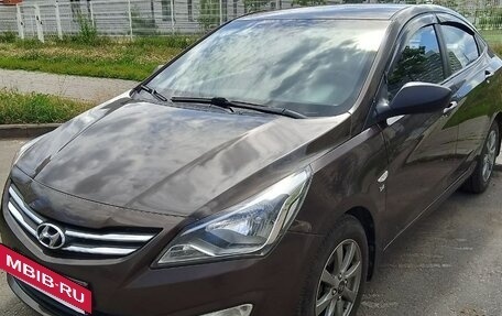 Hyundai Solaris II рестайлинг, 2015 год, 1 200 000 рублей, 4 фотография