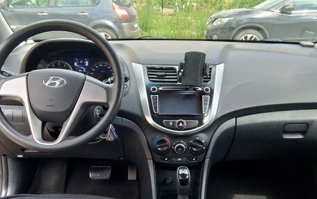 Hyundai Solaris II рестайлинг, 2015 год, 1 200 000 рублей, 8 фотография