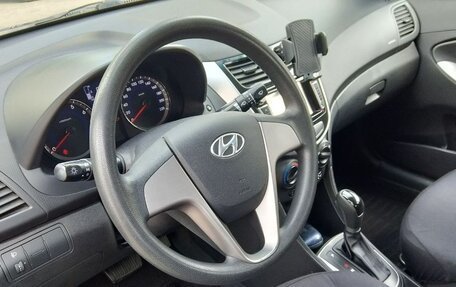 Hyundai Solaris II рестайлинг, 2015 год, 1 200 000 рублей, 11 фотография