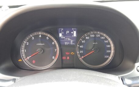 Hyundai Solaris II рестайлинг, 2015 год, 1 200 000 рублей, 12 фотография