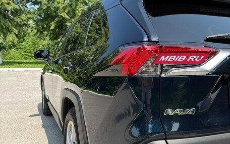 Toyota RAV4, 2020 год, 3 590 000 рублей, 6 фотография