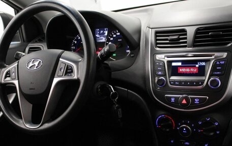 Hyundai Solaris II рестайлинг, 2014 год, 950 000 рублей, 14 фотография