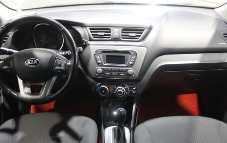 KIA Rio III рестайлинг, 2014 год, 975 000 рублей, 6 фотография