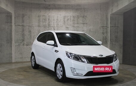 KIA Rio III рестайлинг, 2014 год, 975 000 рублей, 3 фотография
