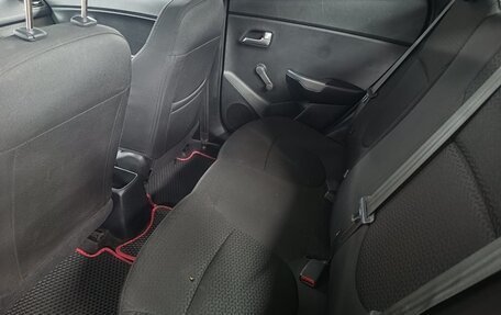 KIA Rio III рестайлинг, 2015 год, 699 000 рублей, 18 фотография