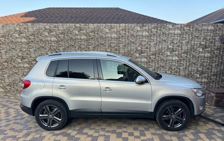 Volkswagen Tiguan I, 2010 год, 1 100 000 рублей, 2 фотография